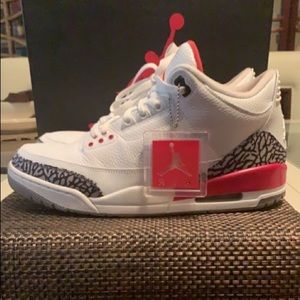 Air Jordan 3Retro worn once excellent condition.
